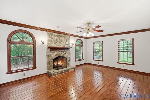 3162 Black Creek Dr, Mechanicsville, VA 23111