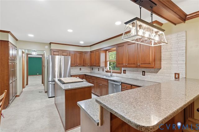 3162 Black Creek Dr, Mechanicsville, VA 23111