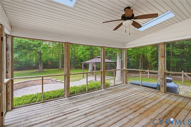 3162 Black Creek Dr, Mechanicsville, VA 23111