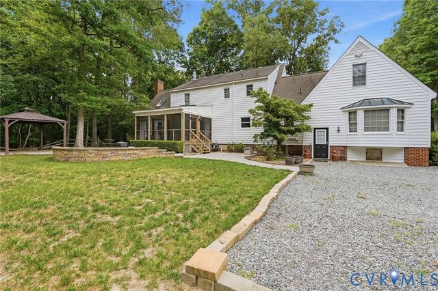 3162 Black Creek Dr, Mechanicsville, VA 23111