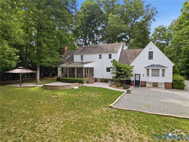 3162 Black Creek Dr, Mechanicsville, VA 23111