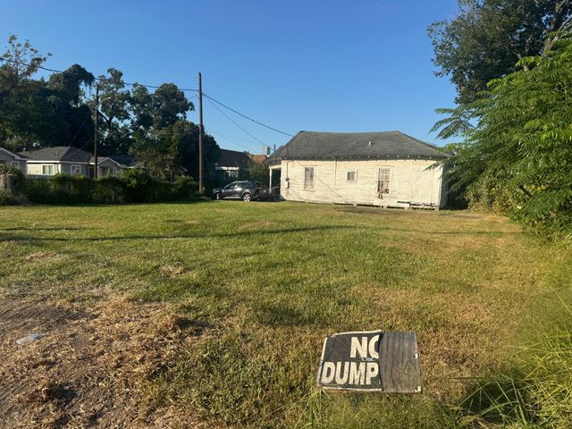 3515 Saint Charles Street, Houston, TX 77004