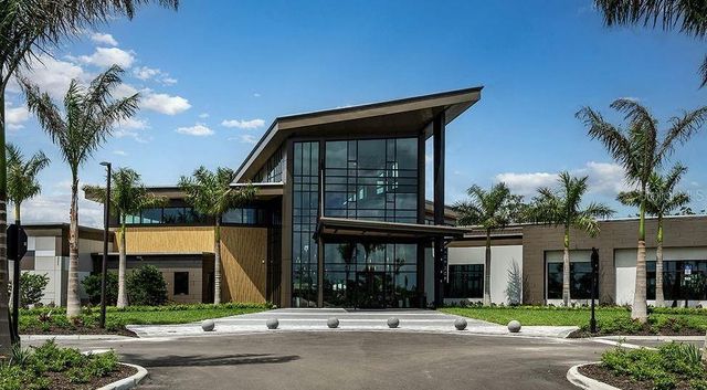 8556 SNOWFALLL STREET, Sarasota, FL 34241