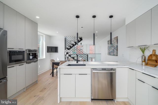 2616 E HAGERT ST, Philadelphia, PA 19125