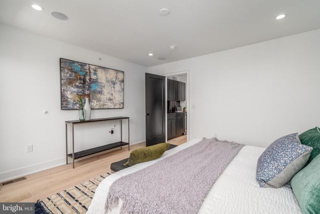 2616 E HAGERT ST, Philadelphia, PA 19125