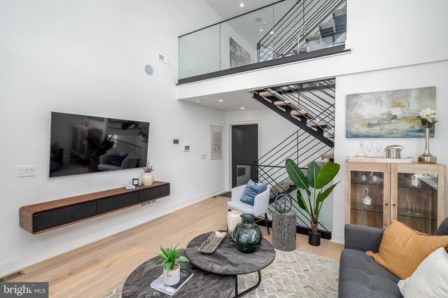 2616 E HAGERT ST, Philadelphia, PA 19125