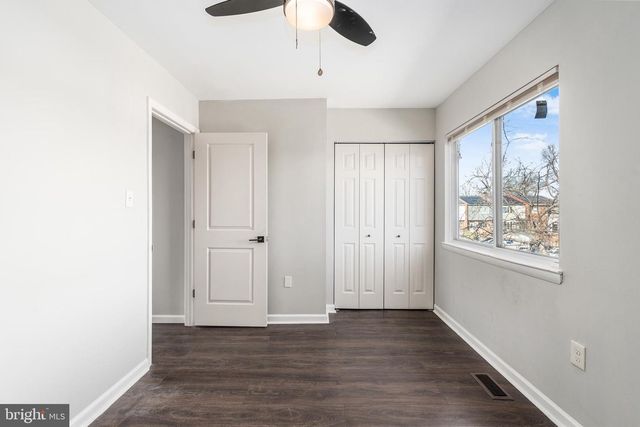 1248 BARNABY TER SE, Washington, DC 20032