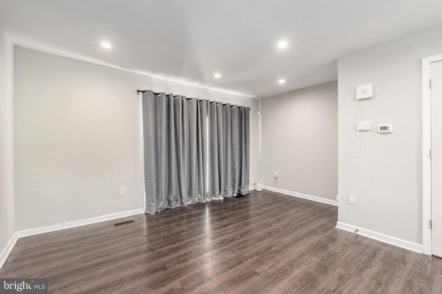 1248 BARNABY TER SE, Washington, DC 20032