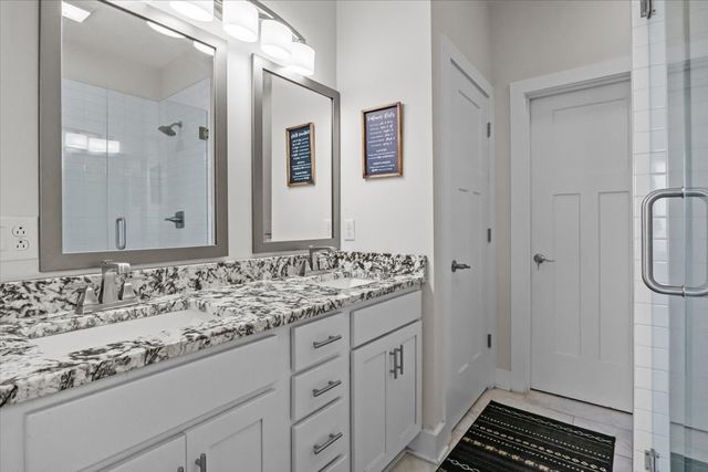 2440 Richland Harbor Rd, Waverly, TN 37185