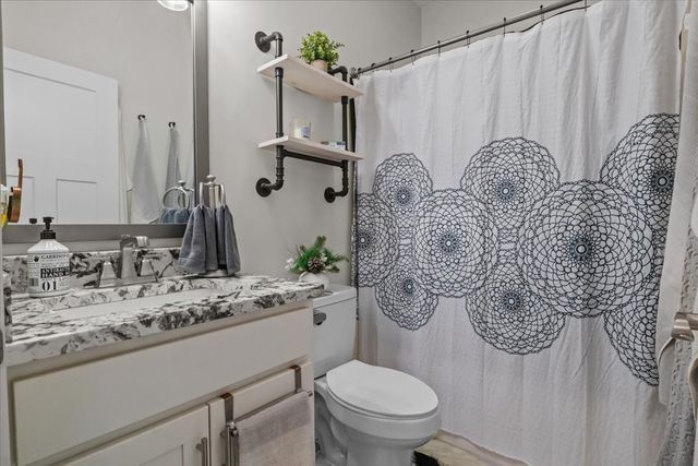 2440 Richland Harbor Rd, Waverly, TN 37185