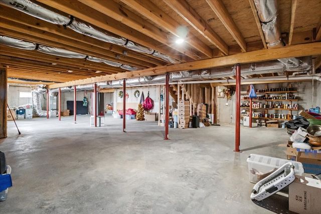 2440 Richland Harbor Rd, Waverly, TN 37185