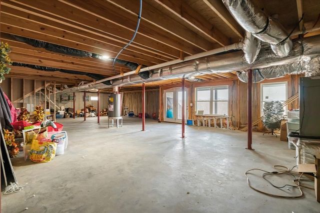 2440 Richland Harbor Rd, Waverly, TN 37185