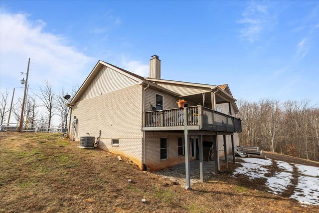 2440 Richland Harbor Rd, Waverly, TN 37185