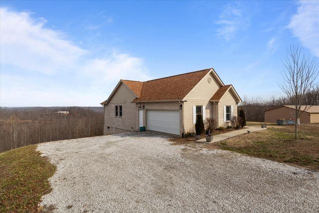 2440 Richland Harbor Rd, Waverly, TN 37185