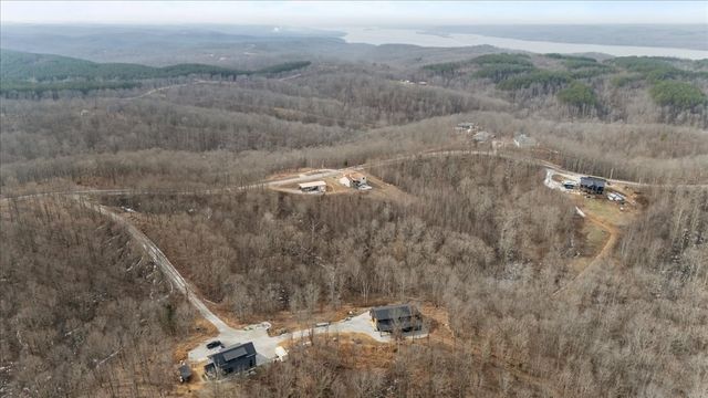 2440 Richland Harbor Rd, Waverly, TN 37185