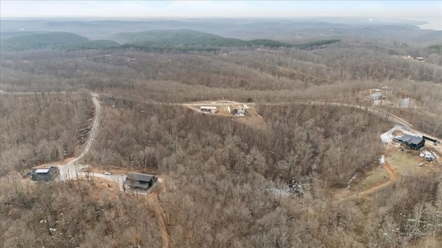 2440 Richland Harbor Rd, Waverly, TN 37185