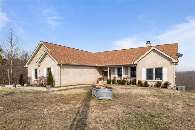 2440 Richland Harbor Rd, Waverly, TN 37185