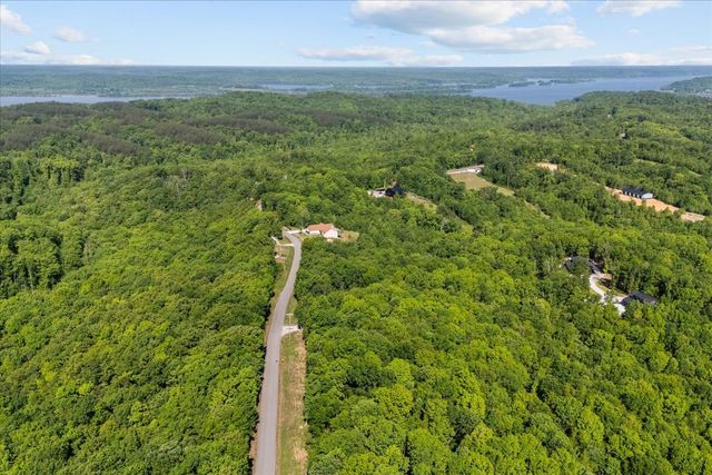 2440 Richland Harbor Rd, Waverly, TN 37185