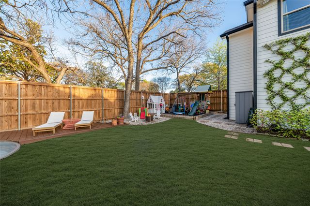 722 Tenna Loma Court, Dallas, TX 75208