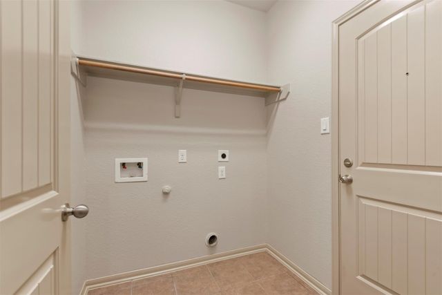 8734 Auburn Mane Drive, Tomball, TX 77375