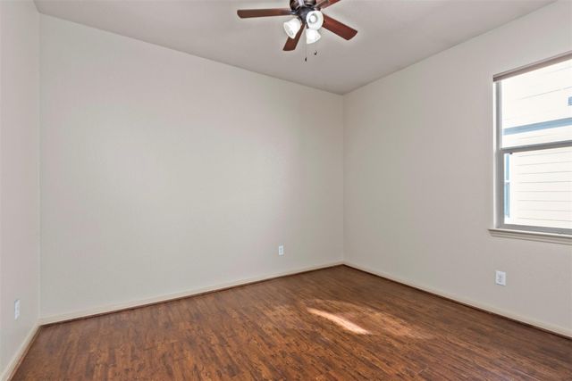 8734 Auburn Mane Drive, Tomball, TX 77375