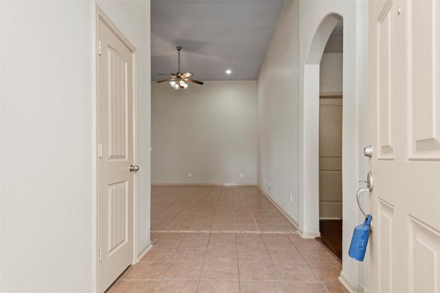 8734 Auburn Mane Drive, Tomball, TX 77375