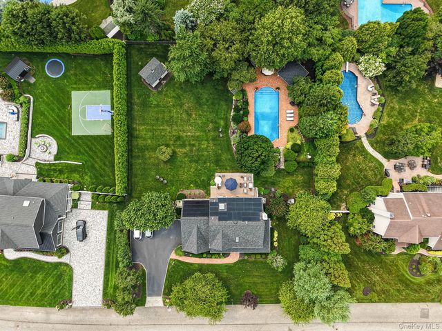 19 Sweetgum Lane, Miller Place, NY 11764