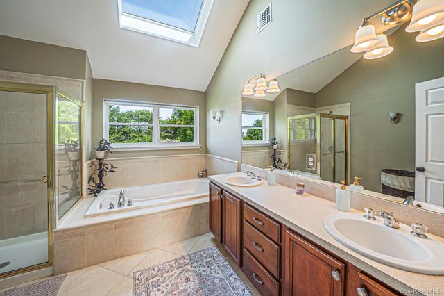 19 Sweetgum Lane, Miller Place, NY 11764