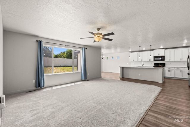 4065 E Eagle Ridge Drive, Nampa, ID 83686