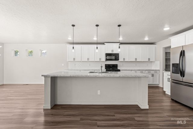 4065 E Eagle Ridge Drive, Nampa, ID 83686
