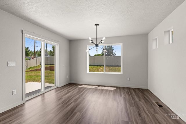 4065 E Eagle Ridge Drive, Nampa, ID 83686