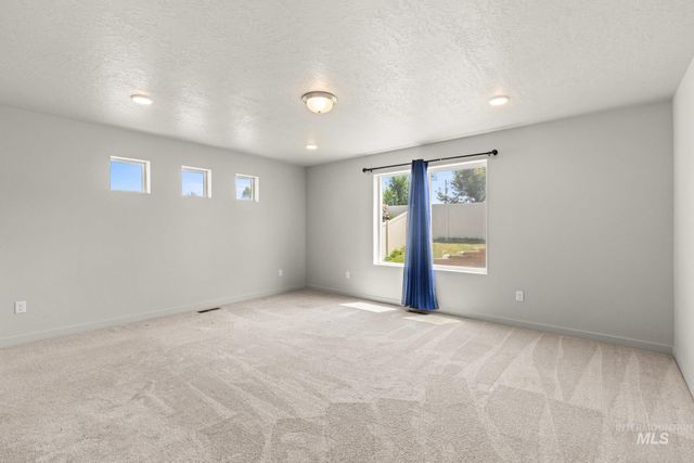 4065 E Eagle Ridge Drive, Nampa, ID 83686