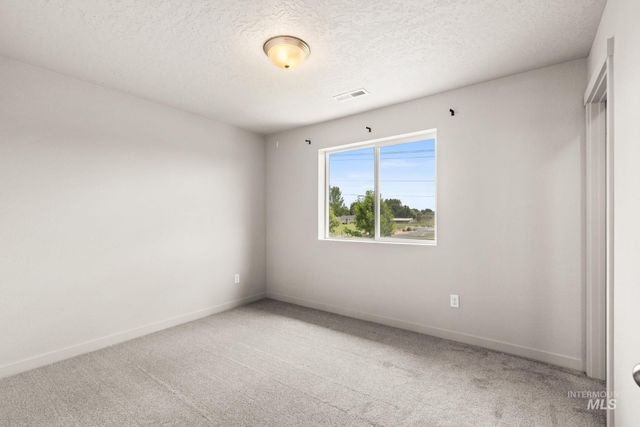 4065 E Eagle Ridge Drive, Nampa, ID 83686