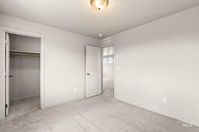 4065 E Eagle Ridge Drive, Nampa, ID 83686