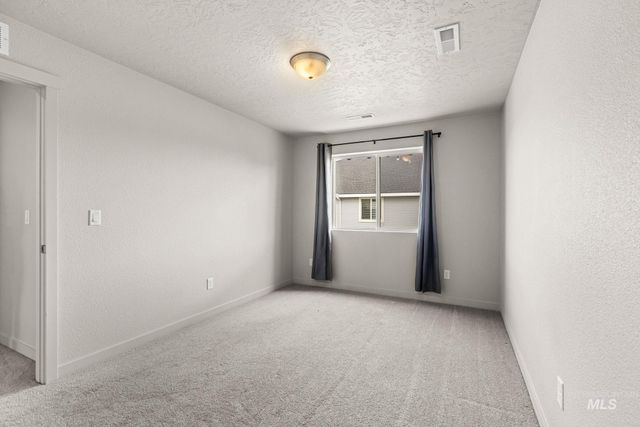 4065 E Eagle Ridge Drive, Nampa, ID 83686