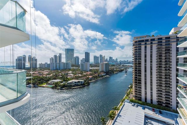 19707 Turnberry Way 22G, Aventura, FL 33180