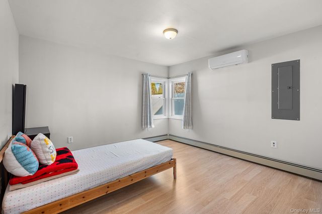 48 Daffodil Lane, Wantagh, NY 11793