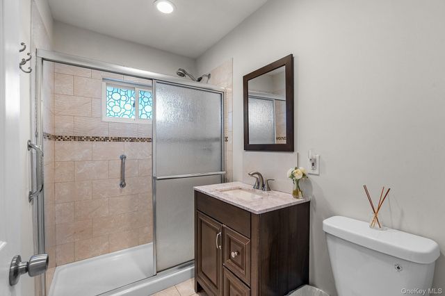 48 Daffodil Lane, Wantagh, NY 11793