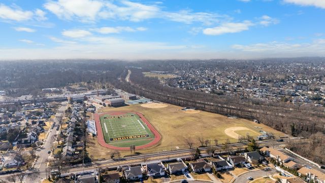 48 Daffodil Lane, Wantagh, NY 11793