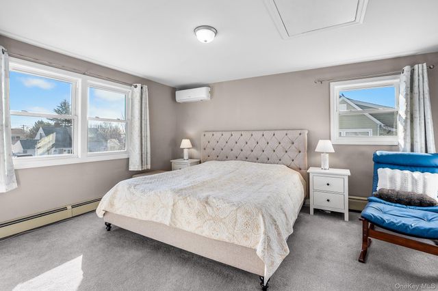 48 Daffodil Lane, Wantagh, NY 11793