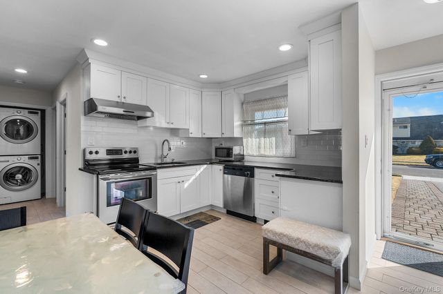 48 Daffodil Lane, Wantagh, NY 11793