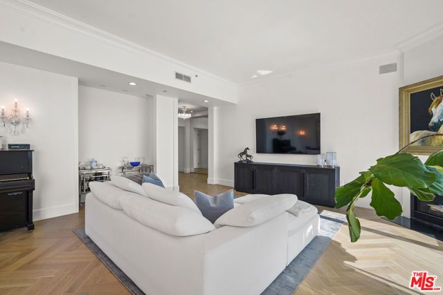 10727 Wilshire Boulevard 1801, Los Angeles, CA 90024