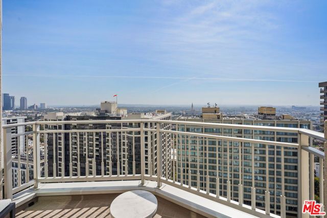 10727 Wilshire Boulevard 1801, Los Angeles, CA 90024