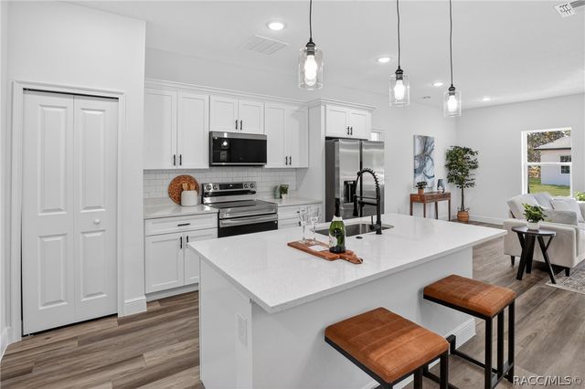 8125 N Maltese Drive, Citrus Springs, FL 34433