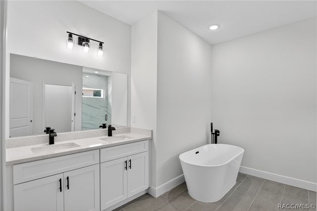 8125 N Maltese Drive, Citrus Springs, FL 34433