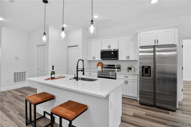 8125 N Maltese Drive, Citrus Springs, FL 34433