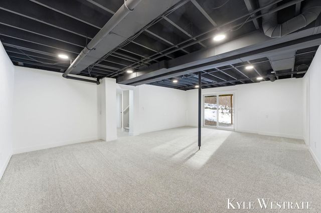 7976 10 Mile Road Ne, Cannon Twp, MI 49341