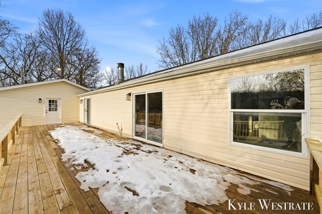 7976 10 Mile Road Ne, Cannon Twp, MI 49341
