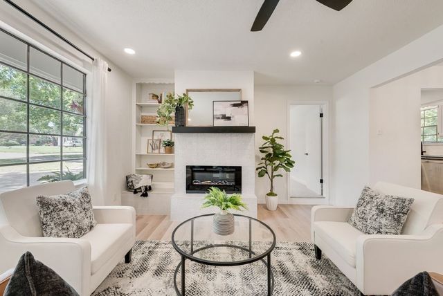 203 Sunset Court, Arlington, TX 76013