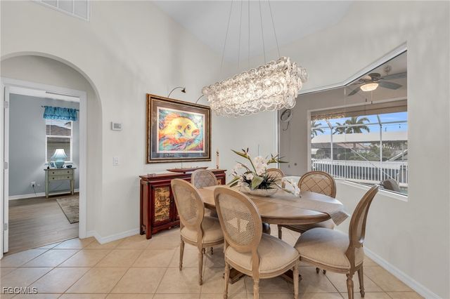 127 SW 53rd TER, Cape Coral, FL 33914